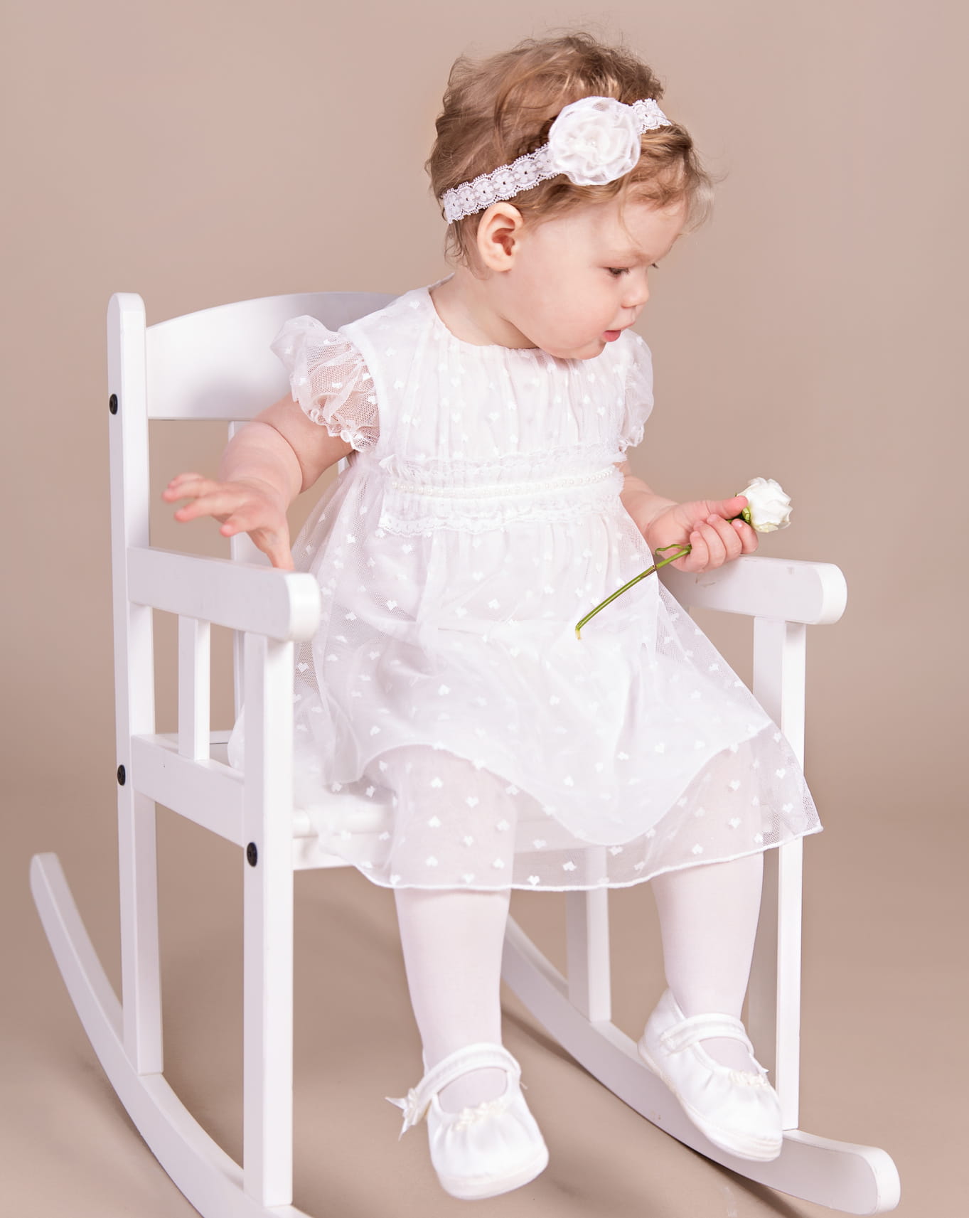 Sukienka Nikola do chrztu w serduszka, perełki ecru