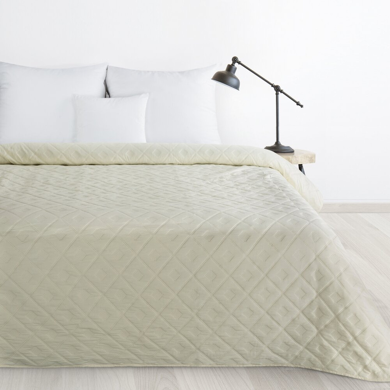 Narzuta 220x240 cm AZALIA na łóżko miękka w dotyku kremowa