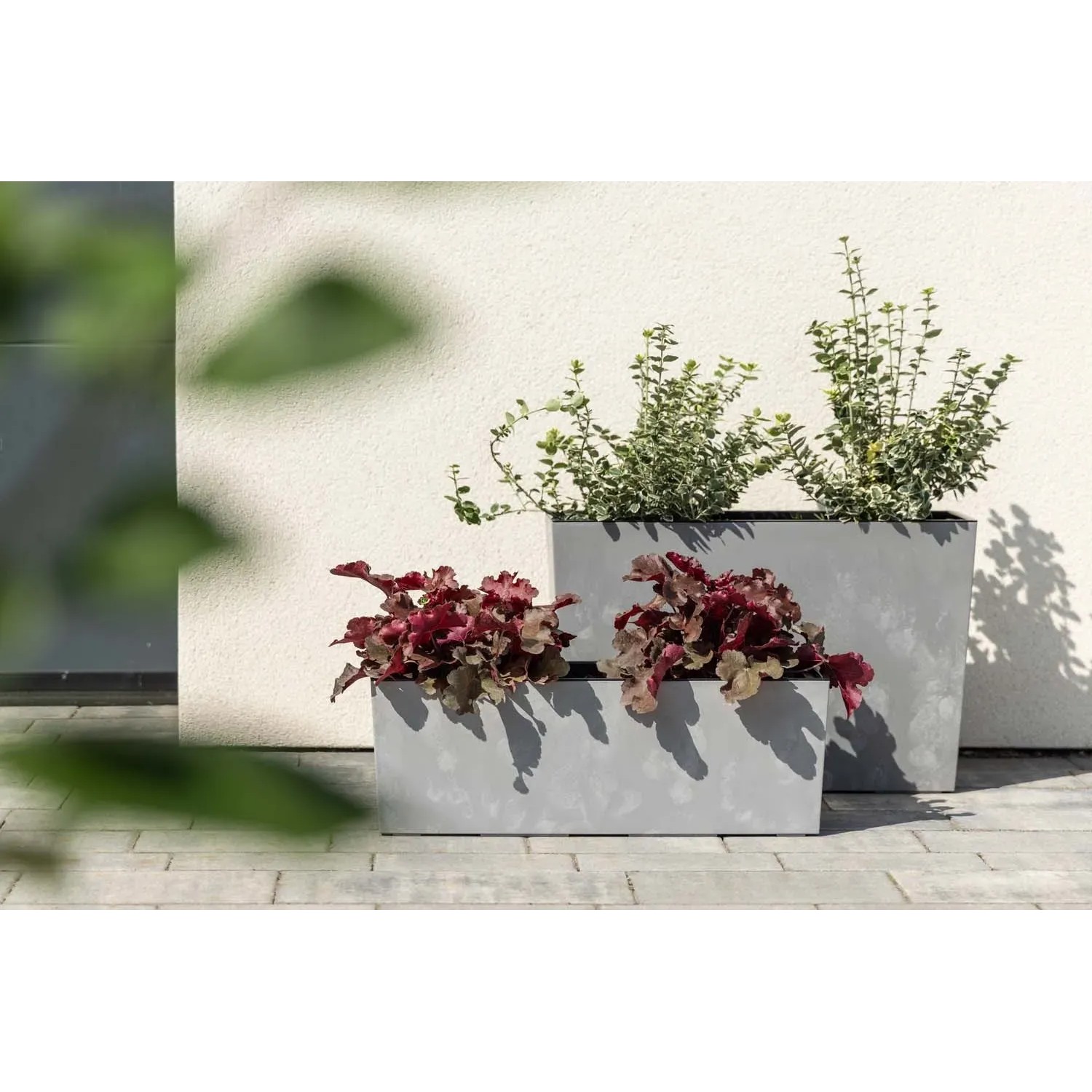 Kwietnik Begonia czarny beton recycled - 19 x 56 cm