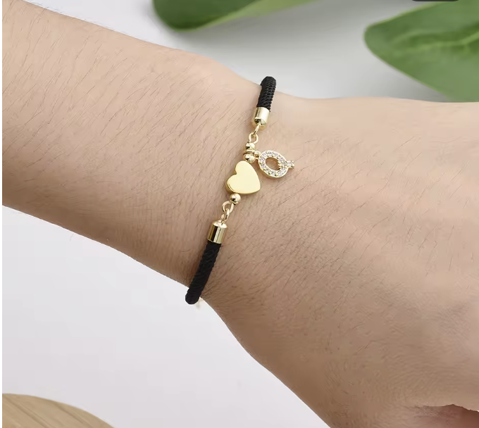 Bransoletka z literką i serduszkiem 196