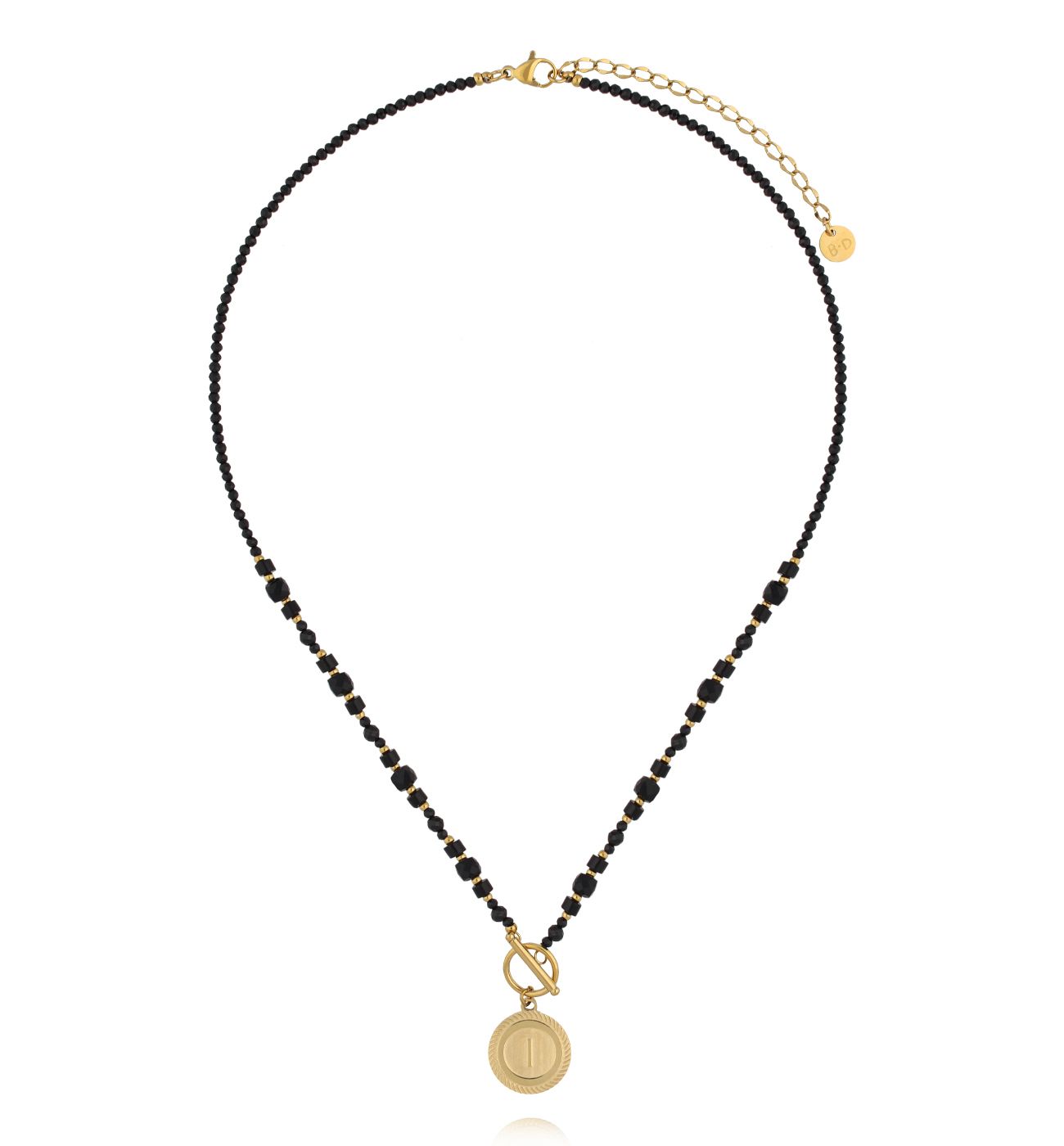 Naszyjnik z czarnymi kamieniami i zawieszką z literką I - By Dziubeka