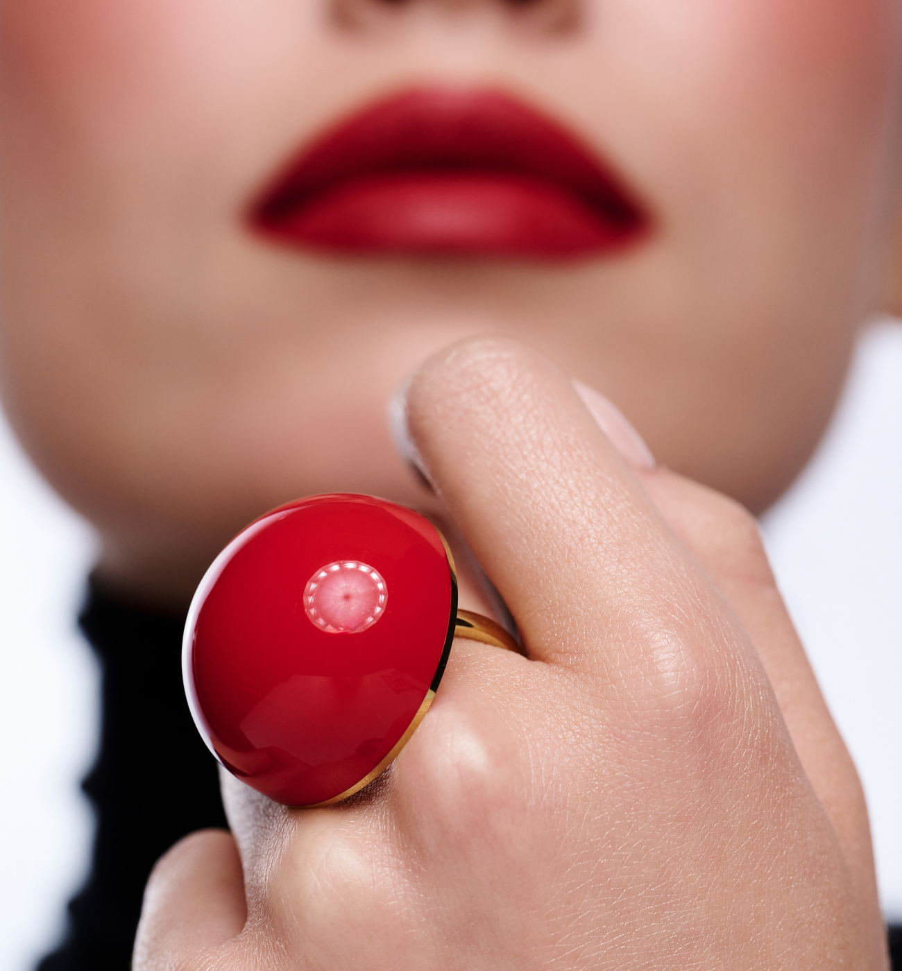 Pierścionek złoty z czerwoną emalią - By Dziubeka