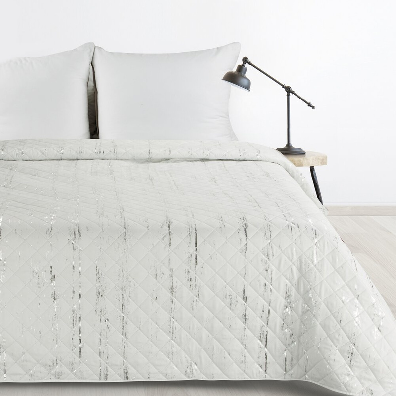 Biała narzuta na łóżko 170x210 cm BRAVA 1 ze srebrnym nadrukiem