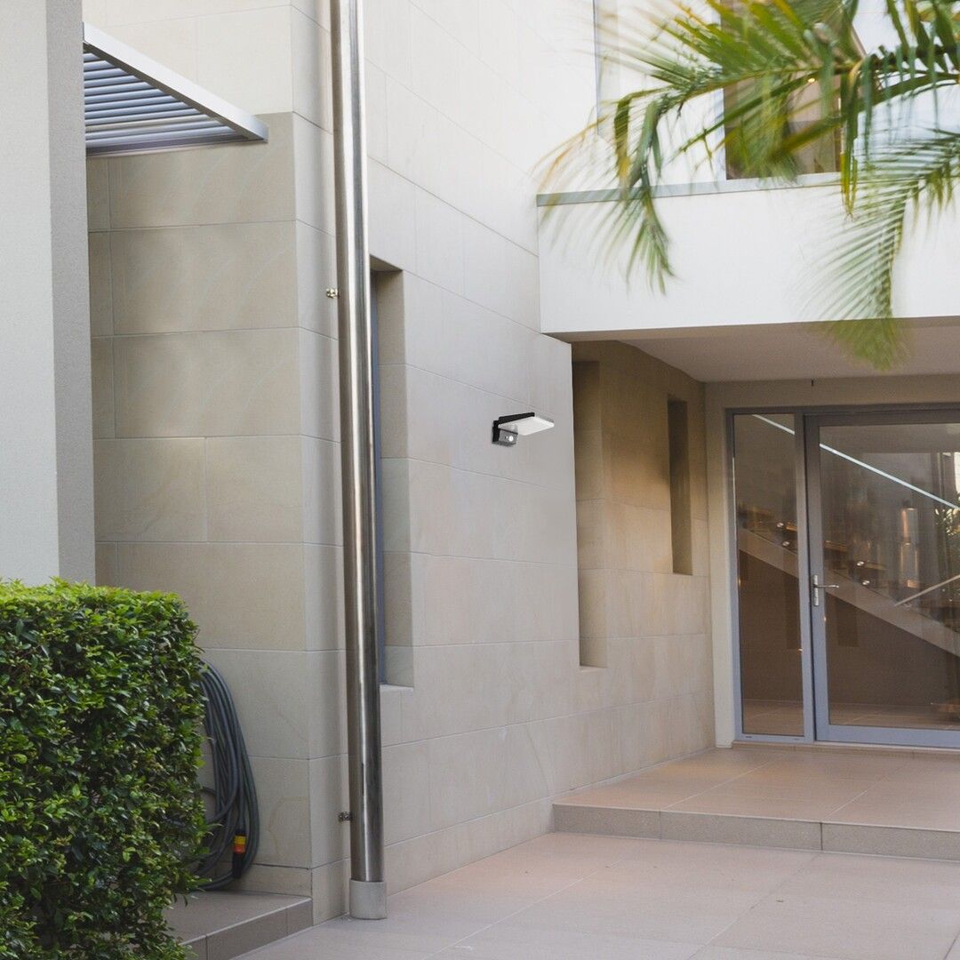 Rabalux Lasset kinkiet solarny 1x4,4 W czarny 77078