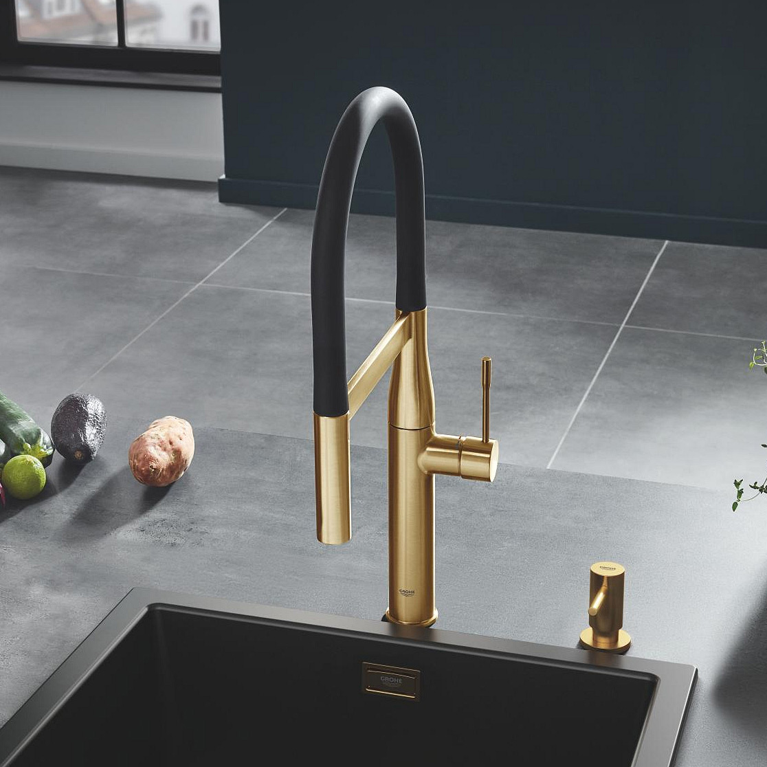 Grohe Essence bateria kuchenna stojąca Brushed Cool Sunrise 30294GN0
