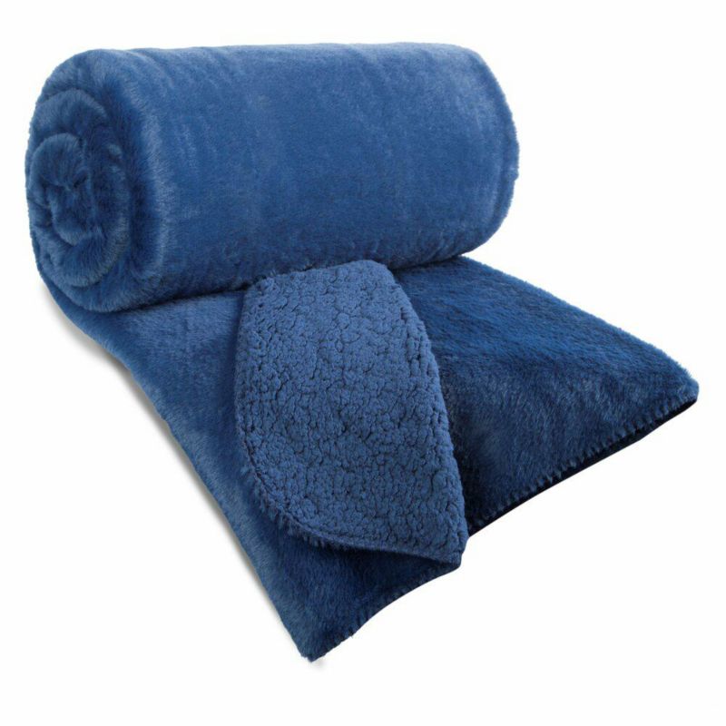 Futrzana narzuta NINA Eurofirany 220x240 cm granat dekoracyjna na łóżko 1 szt.