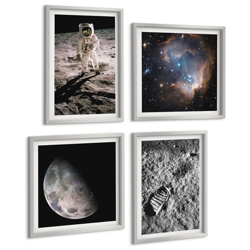 Zestaw 4 Obrazów ArtPrintCave (2x50x50+2x40x60cm) Srebrna rama Astronauta Księżyc ślad zdjęcie 1 kpl.