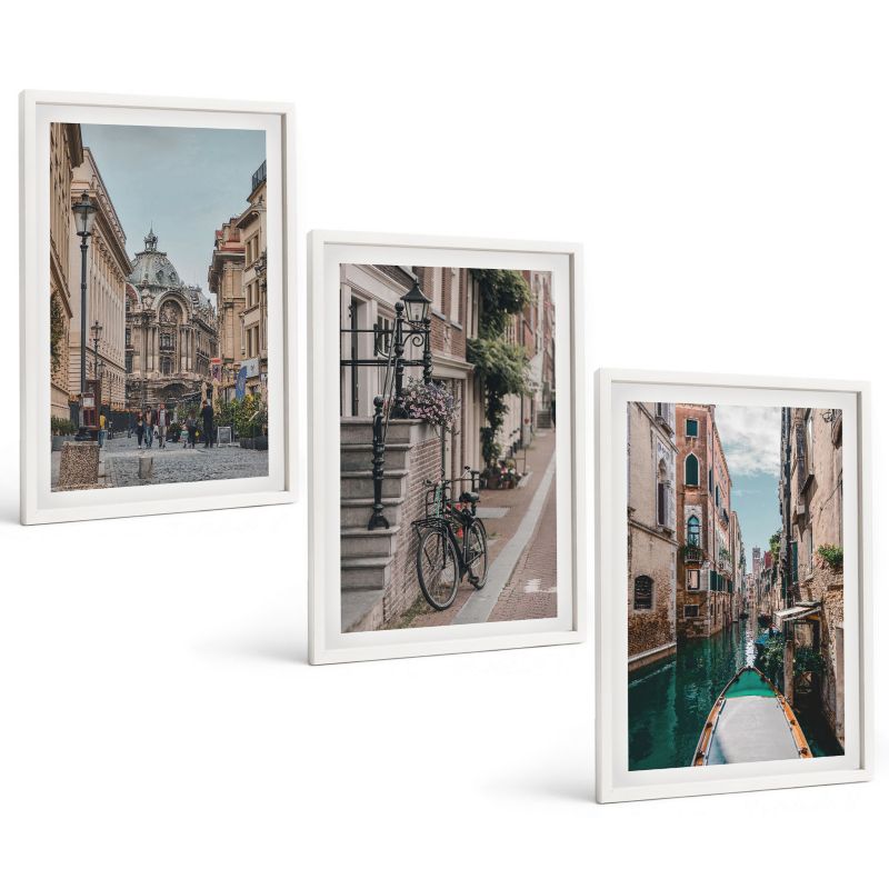 Trzyczęściowy Zestaw Obrazów ArtPrintCave 40x60 cm Biała rama Weneckie uliczki z wodą 1 kpl.