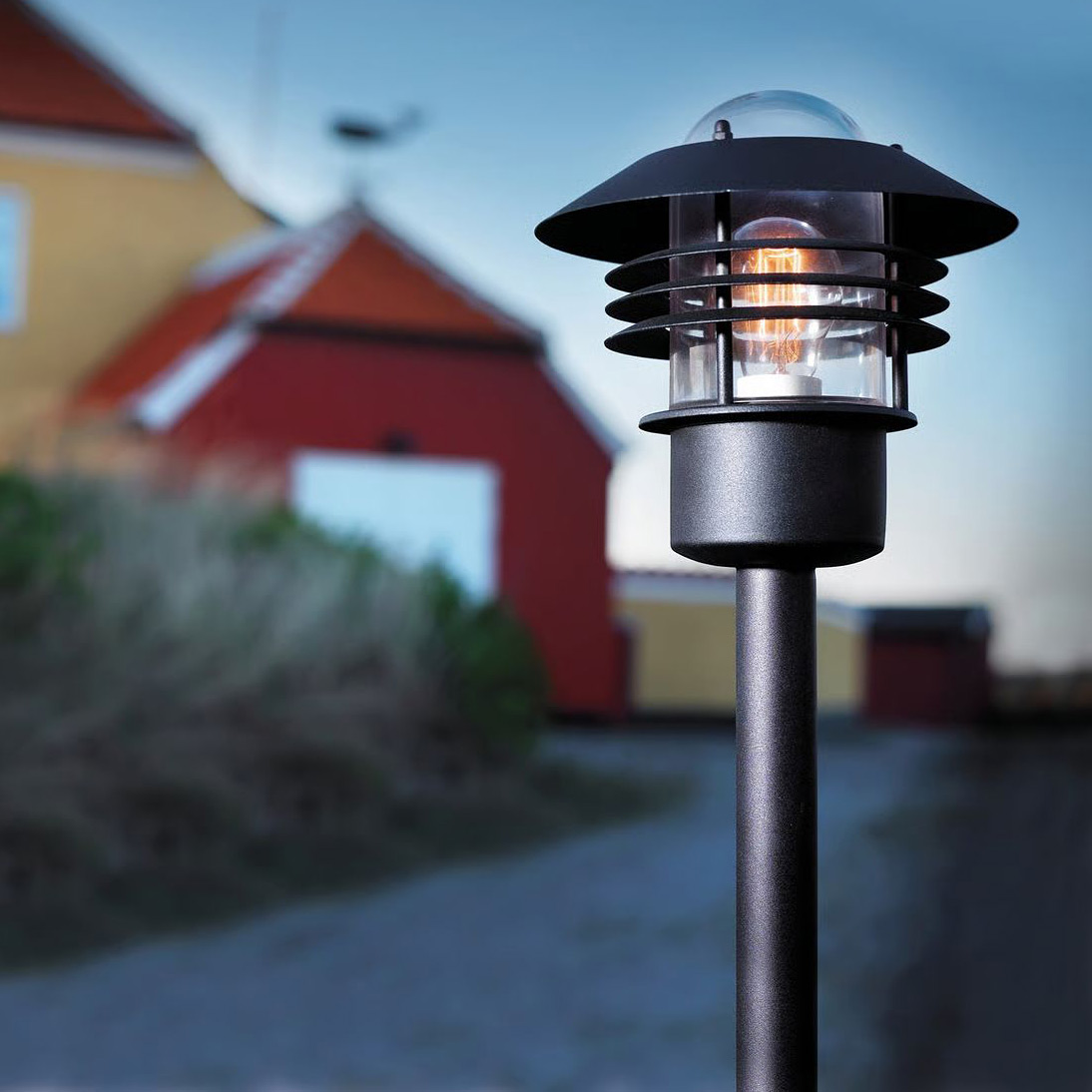 Nordlux Veje lampa stojąca zewnętrzna 1x60 W czarna 25118003