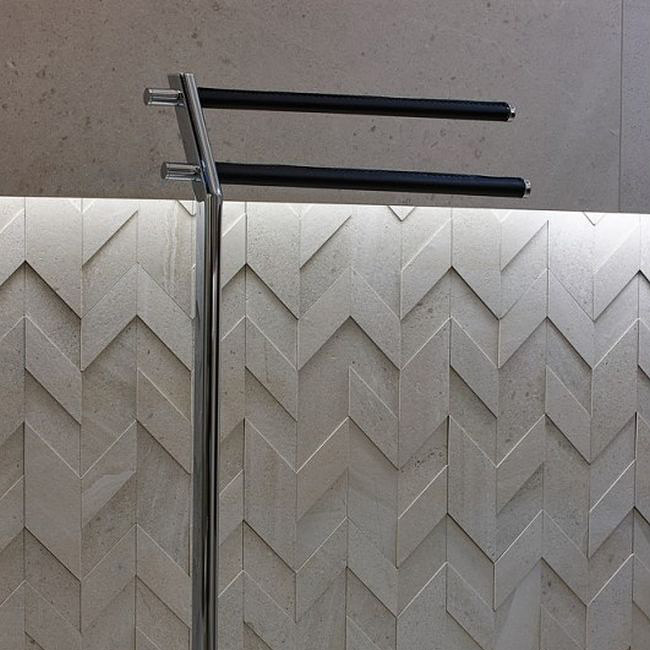 Q-Bath Modern Look wieszak na ręcznik podwójny stojący chrom/czarny AWD02341561
