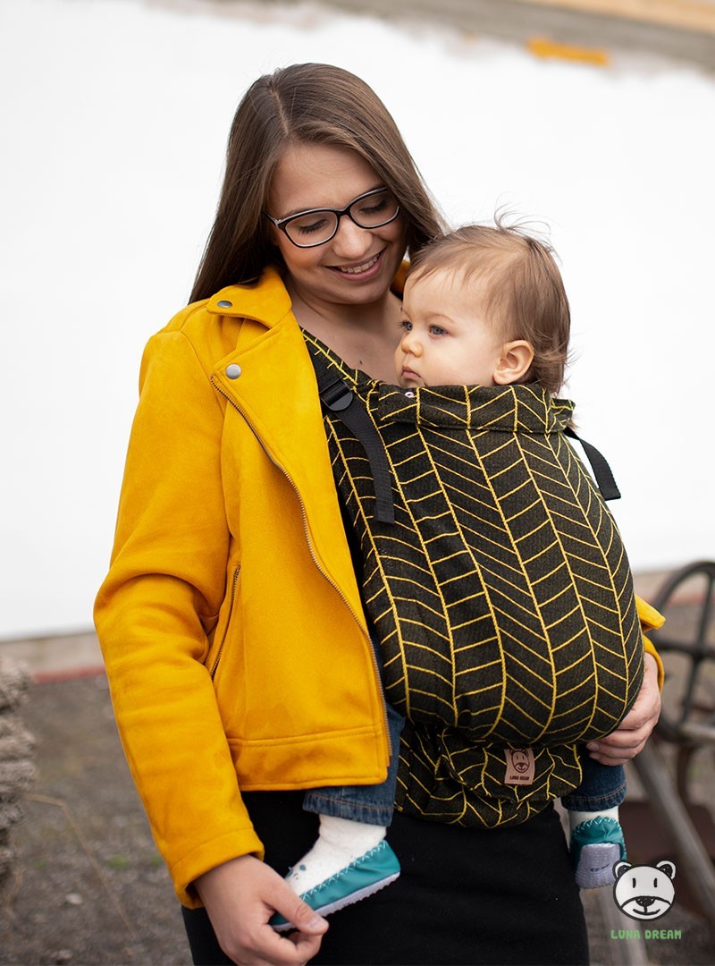 Nosidełko regulowane Grow Up Wrap: Big Herringbone dark yellow Z dodatkami