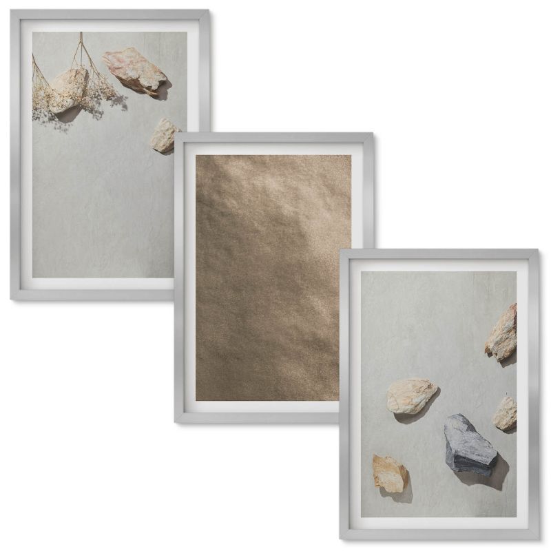 Tryptyk Obrazów w Ramie Wallfluent Kamienie plaża struktury naturalne Srebrna rama 40x60 cm 3 szt.