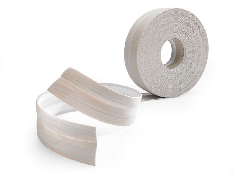 Listwa przypodłogowa PCV 32x23 mm QUEST, samoprzylepna, elastyczna - 15 m, brzoza jasna