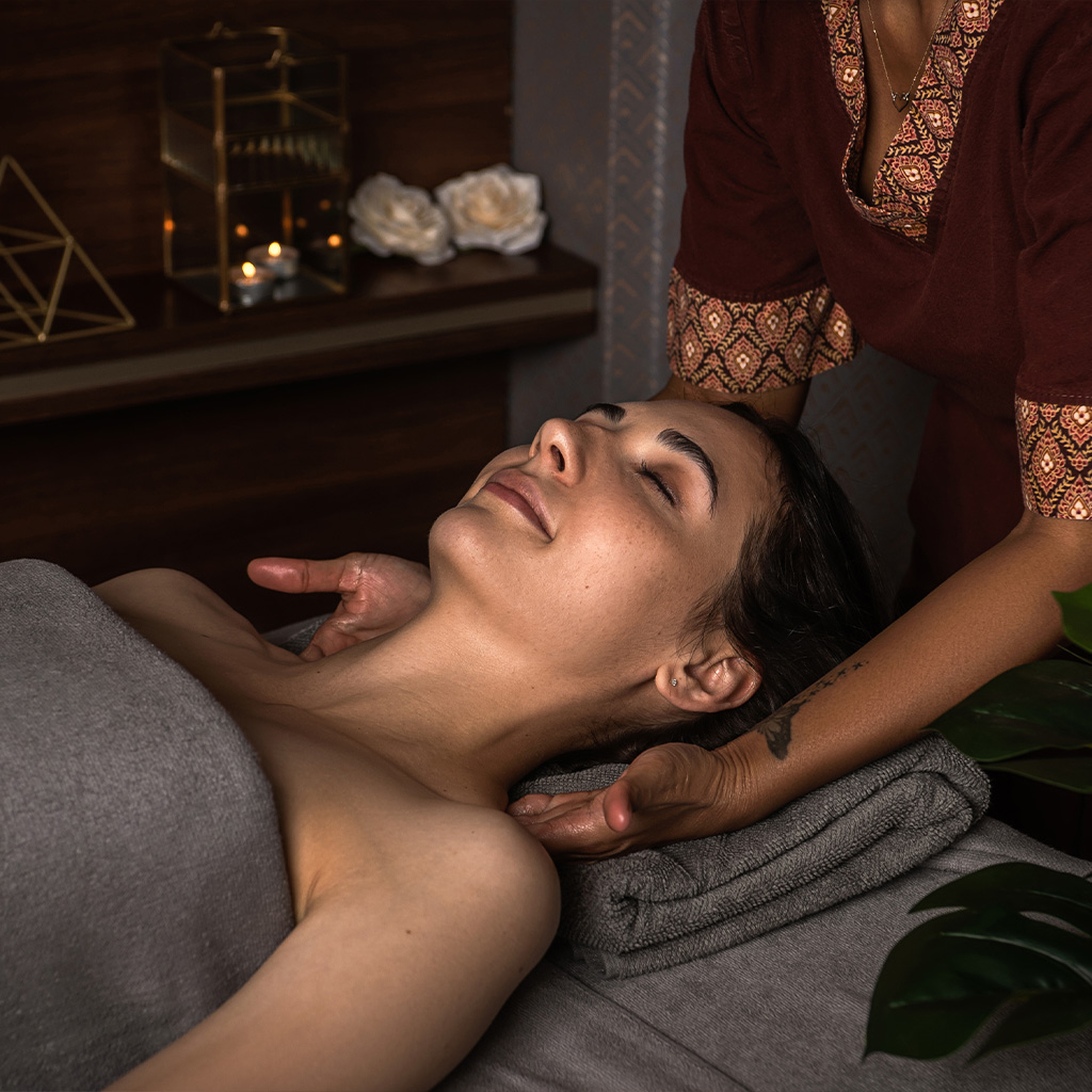 Voucher na Masaż Pleców, Ramion i Głowy / GDA / 90 min / poniedziałek - czwartek - Thai Bali Spa