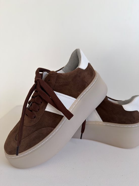 Sneakersy 22 Brąz / Mleczny
