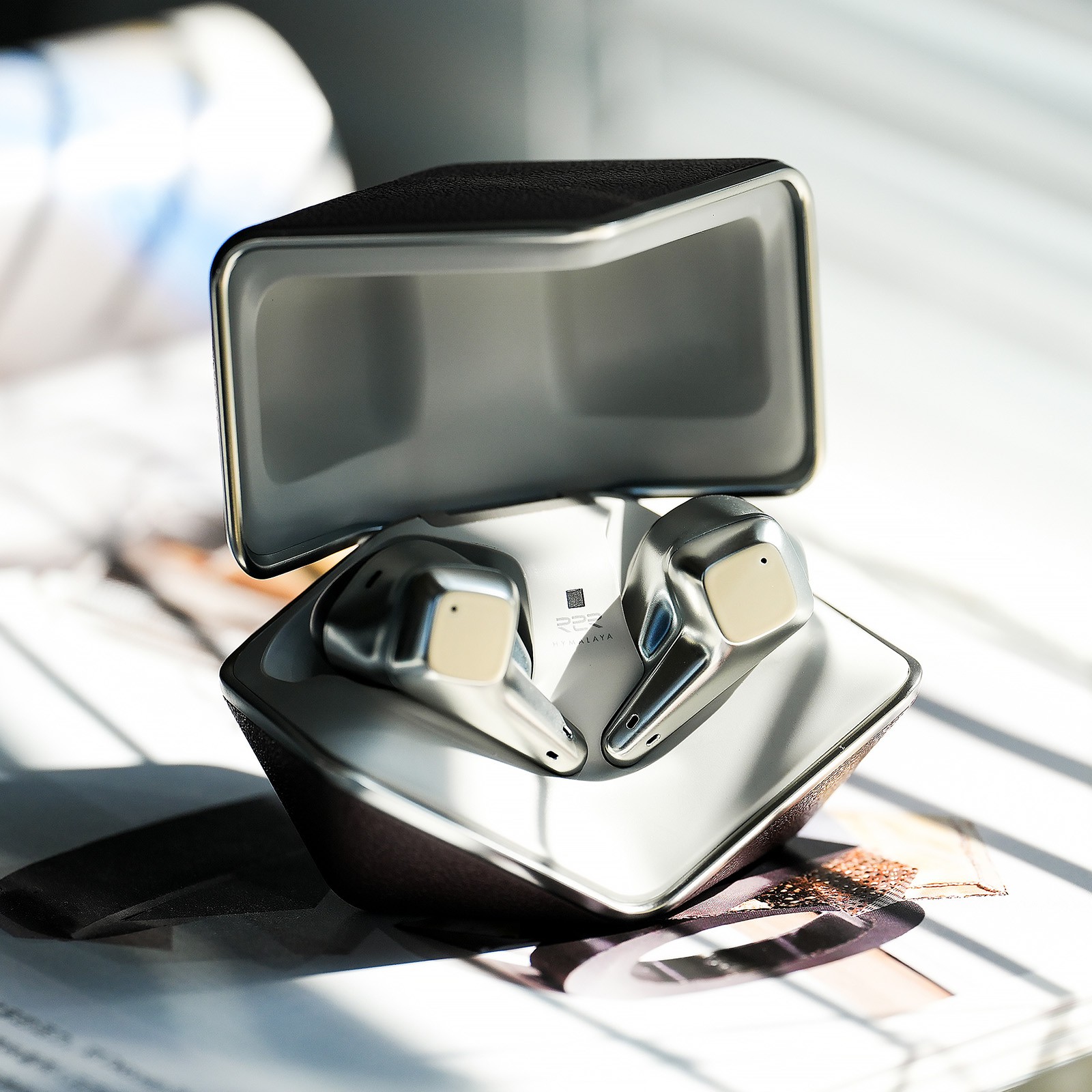 Słuchawki dokanałowe hifiman svanar wireless le