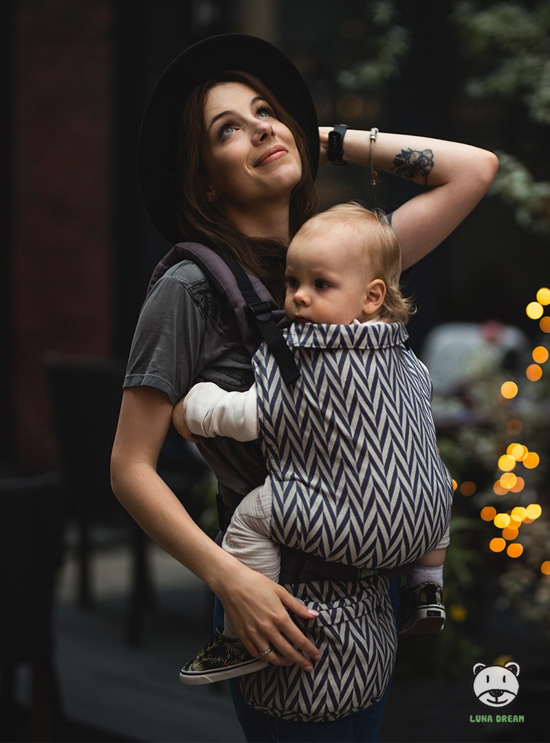 Nosidełko regulowane Grow Up Wrap: Herringbone mono Z dodatkami