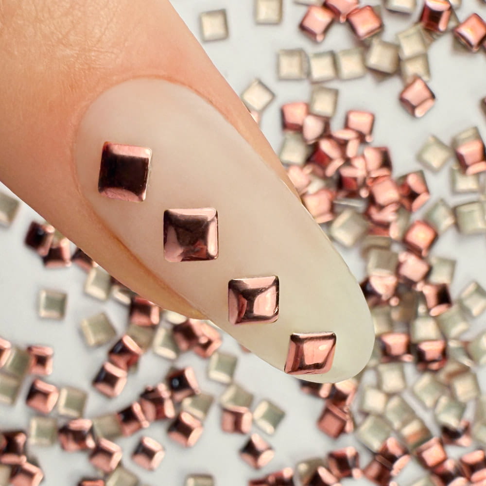 ShinePins gładkie ćwieki błyskotki ozdoby do paznokci kwadratowe large NTN Premium Nr 4 5g