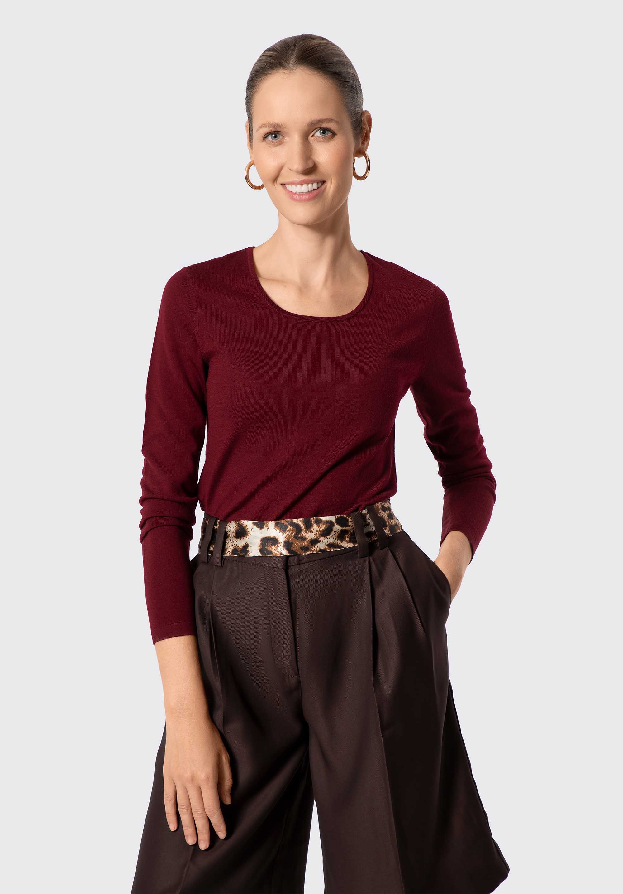 Sweter damski z wełny merino z okrągłym dekoltem bordowy