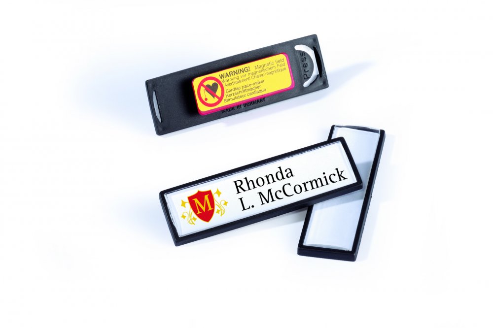 Identyfikator Durable Clip Card z magnesem 17x67 mm, 25 sztuk, ramka czarna