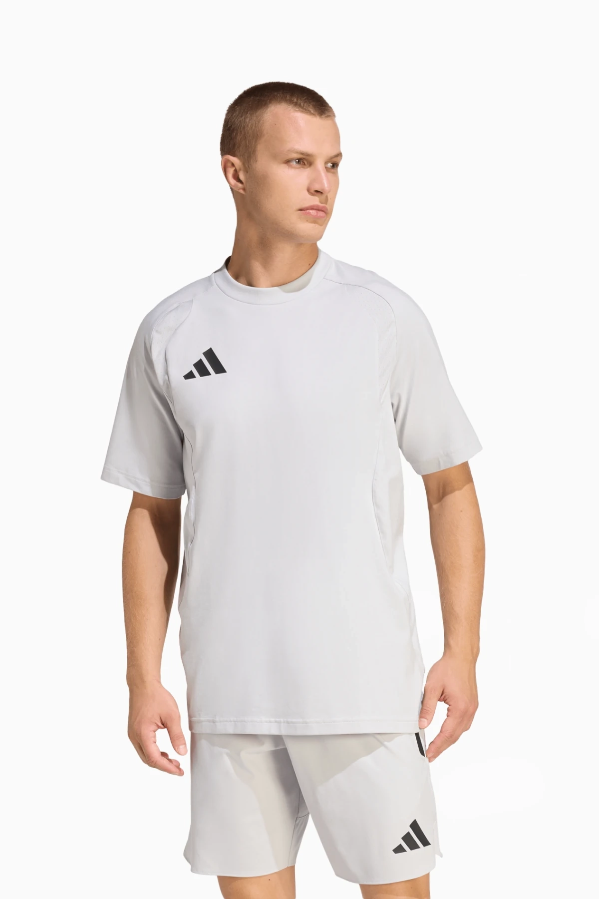 Koszulka adidas Tiro Travel Tee - Biały