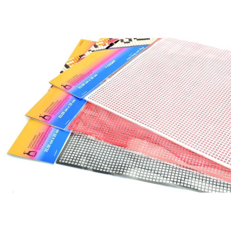 Kanwa plastikowa różne kolory 7ct 32,5x25cm PONY 61007